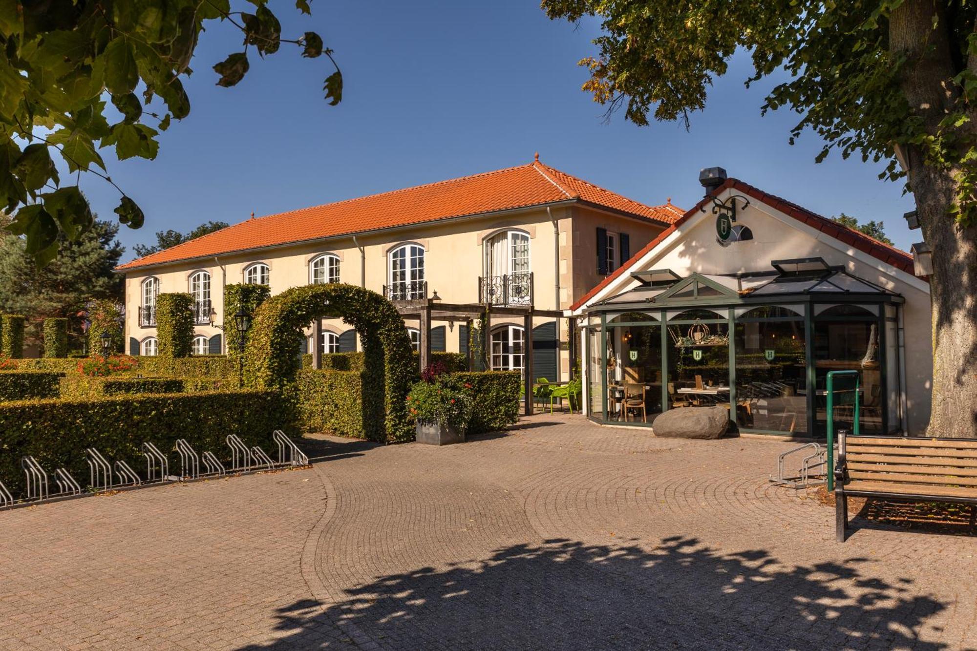 Hotel & Restaurant - Auberge De Hilver Diessen Экстерьер фото